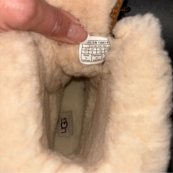 UGG Adirondack III Chestnut Waterproof Shearling Winter Snow Boots Size 11 - Picture 15 of 16